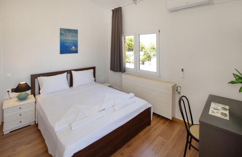 Marathon Villa | KORALIA MARATHON VILLA
