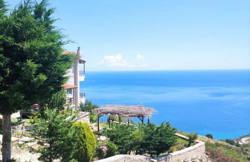 Kymi-Aliveri House | Korasida View Apartment