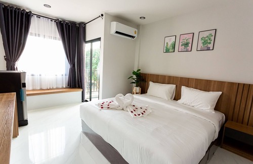 Kham Yai Hotel | Korner Grand Hotel