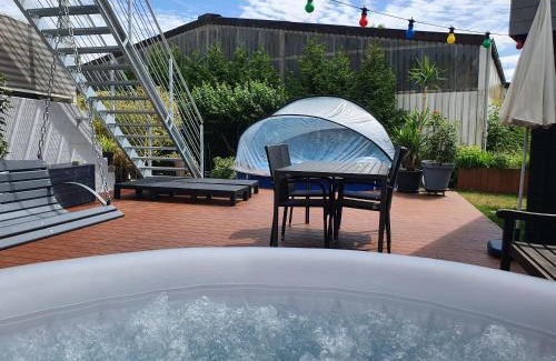 Gleichen Apartment | Kornhaus - schöne Ferienwohnung mit Pool, Kamin und Terrasse