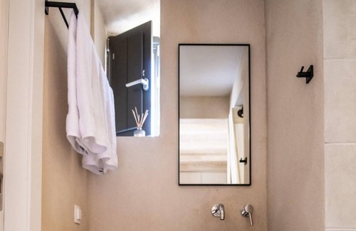 Oitylo House | Korona Boutique Hotel - Deluxe Room