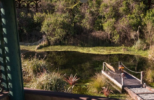 Barrytown Bed & Breakfast | Koru Beach Cabin & B&B Homestay