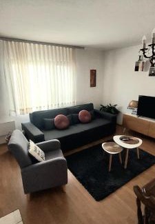 Mladenovac House | Kosmaj Casa Maia