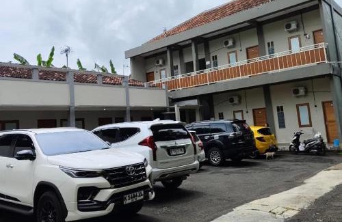 Jepara House | Kost Griya Apung