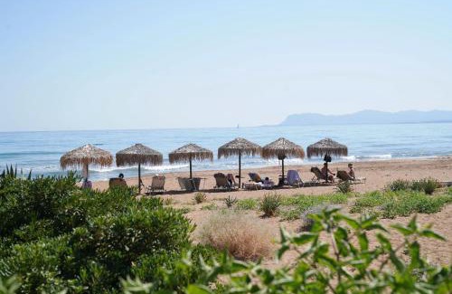 Kato Stalos Apartment | Kostoula's House Beachfront by 8essentially