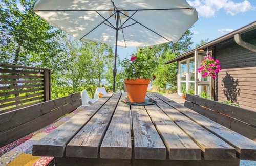 Lieto House | Kottage by Interhome