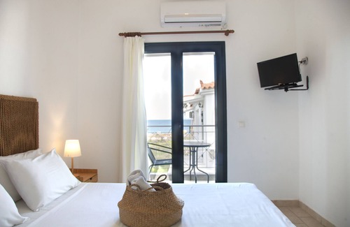 Scala House | Koukounari Apartments