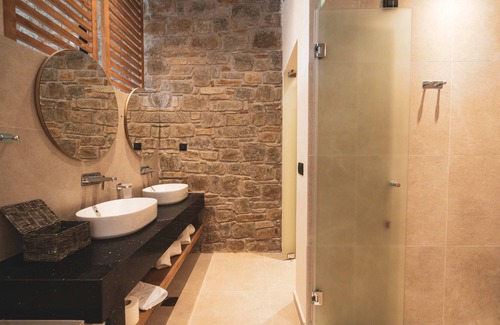 Naousa Hotel | Kouros Blanc Resort & Suites