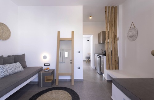 Antiparos Hotel | Kouros Village