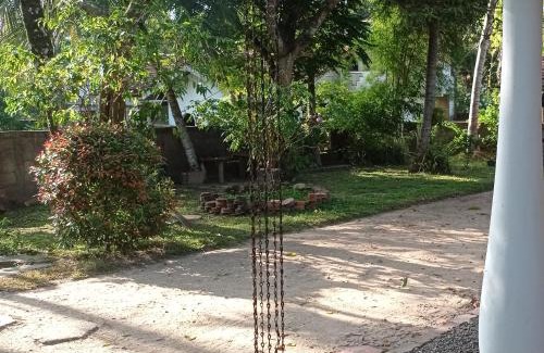 Ahangama House | Kouzi House
