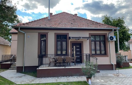 Kiskunhalas Apartment | Kovács Apartmanház