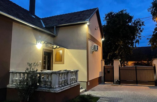 Kiskunhalas Apartment | Kovács Apartmanház