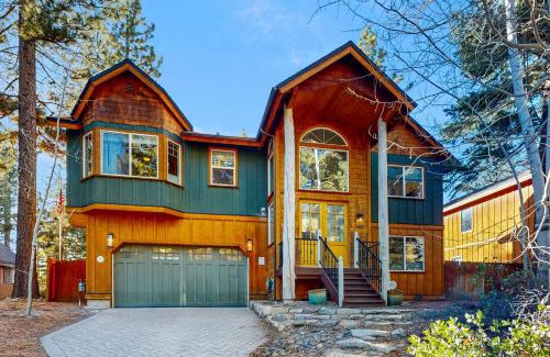 Pioneer Trail House | Koyukon Escape