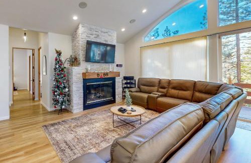 Pioneer Trail House | Koyukon Escape