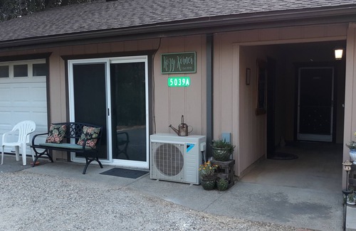 Mariposa Apartment | Kozy Korner will be your home away from home to refresh and rest when traveling.