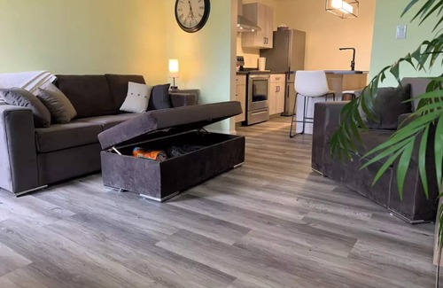 Lincoln House | Kozy on Kingn