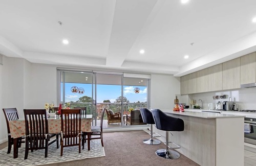 Blacktown Apartment | KozyGuru | Blacktown | 3 Bedroom APT