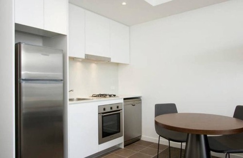 Chatswood CBD Apartment | KOZYGURU | Chatswood | Luxury Studio | Walk to Chatswood Chase