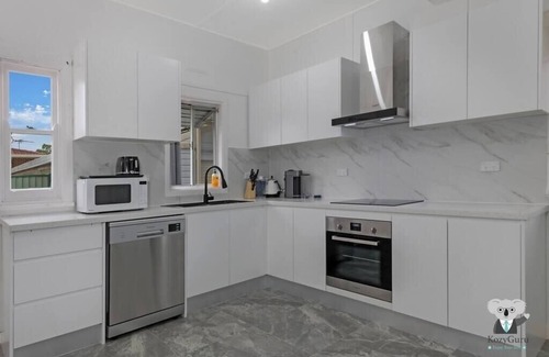 Fairfield East House | KozyGuru | Fairfield East | Cozy Holiday House