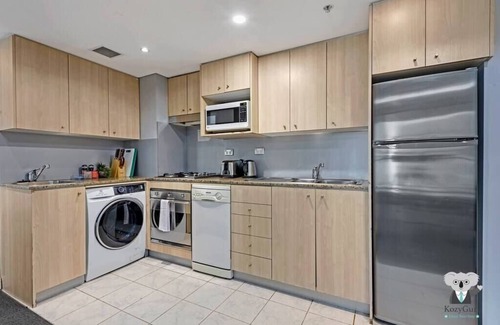 Haymarket Apartment | KozyGuru | Haymarket | 2B Apt at CBD