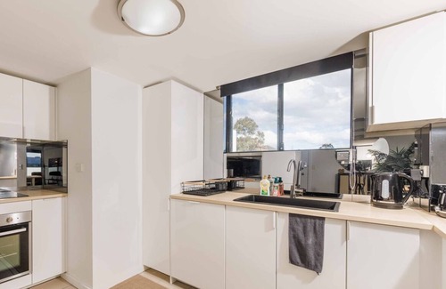 Homebush West Apartment | KozyGuru | Homebush West | Modern 2R Apt + Parking