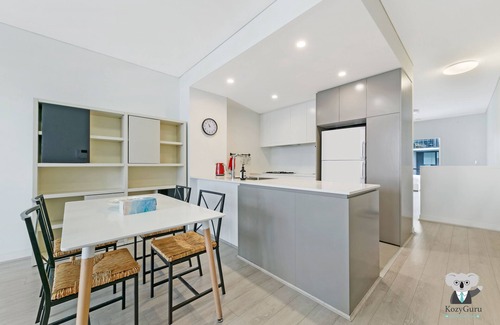 Mascot Apartment | KOZYGURU | Mascot 2 Bed APT | FREE Double-PARKING