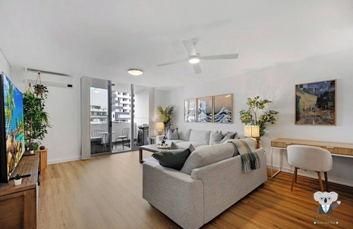 Rockdale Apartment | KozyGuru | Rockdale | Cozy Apt near Train Station