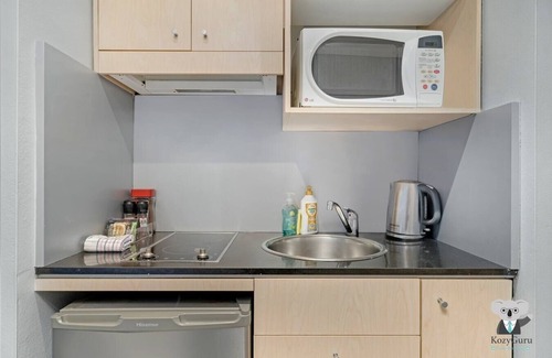Haymarket Apartment | KozyGuru | Sydney CBD Studio | Walk to Chinatown