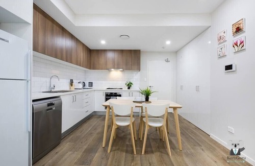 Wentworthville Apartment | KozyGuru | Wentworthville | 2 Bed 2 Bath Apt