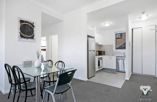 Wentworthville Apartment | KOZYGURU | Wentworthville | Kozy 2 Bed 1 Bath APT | Street Parking