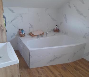 Zasmuky Hotel | Krčma na statku