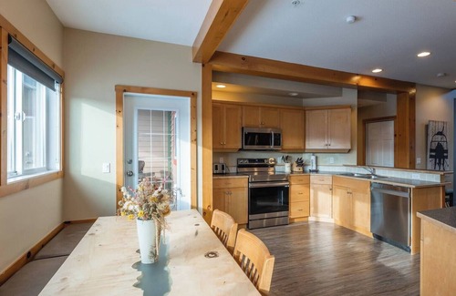 East Kootenay Condo | KR411 by Simply Kimberley | Ski-In/Out + Private Hot Tub