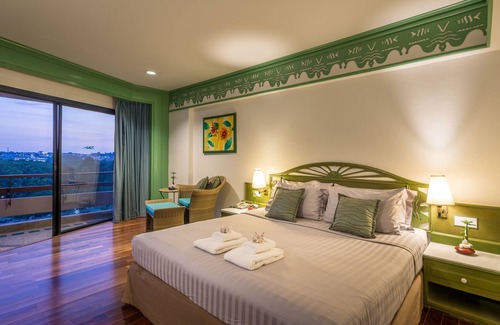 Pak Nam Resort | Krabi Maritime Resort