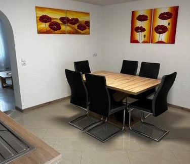 Ittlingen Apartment | KRAICHGAU # 2 Ferienwohnungen in einem Haus mit EBK, WLAN, Monteurzimmer, SELF-CHECK-IN