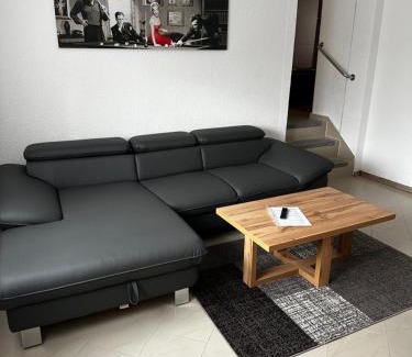 Ittlingen Apartment | KRAICHGAU # 2 Ferienwohnungen in einem Haus mit EBK, WLAN, Monteurzimmer, SELF-CHECK-IN