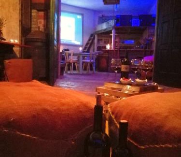 Komen House | Krasberry Ježev brlog