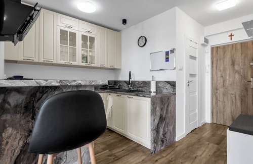 Muranow Apartment | Krasiński Garden Urban Zen Apartment