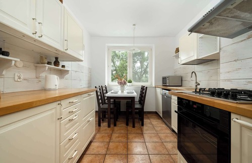 Psie Pole Apartment | Kraszewskiego 8 | Wroclaw | Family Apartment | Balcony | SmartTV