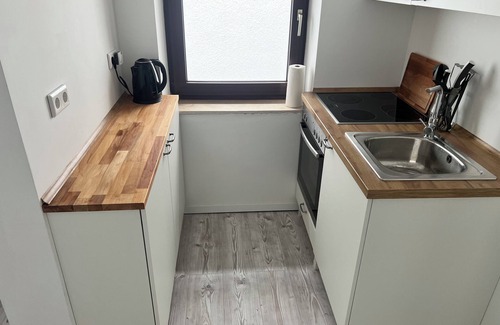 Krefeld Apartment | Krefeld Ruhiges Apartment in der 2. Etage. Mit Klimaanlage