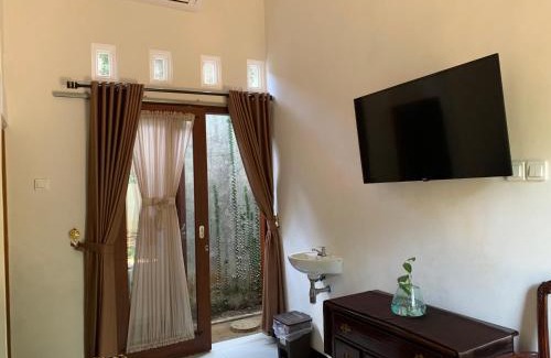 Semarang House | Kreo Guest House