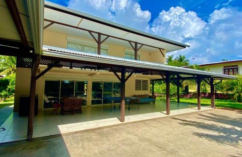 Cayenne Villa | KREOLITA