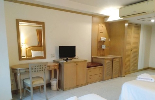 Tha Pho Hotel | Kresident Hotel