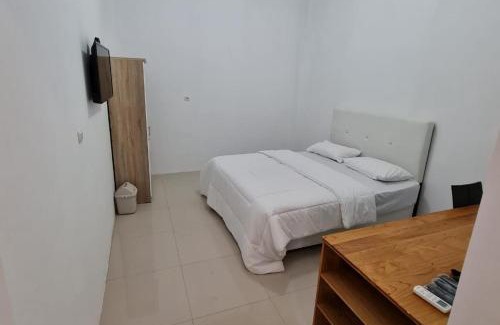 Banjarbaru Hotel | Krisan Guest House Syariah Banjarbaru Mitra RedDoorz