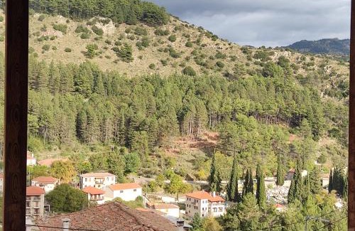 Raftis Apartment | Kristi's Homes - 'Traditional Home' in Dimitsana
