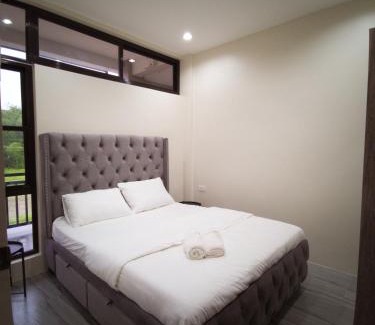 Kabankalan City Apartment | Kristinas Aparthotel Kabankalan
