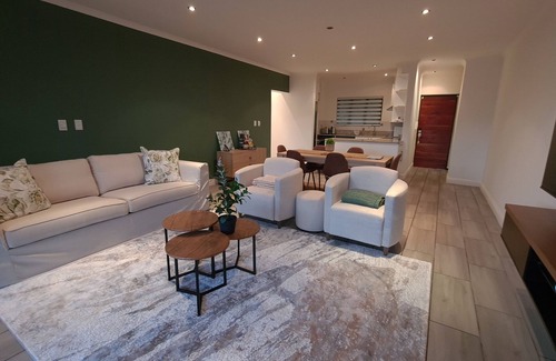 Greater Johannesburg Metropolitan Area House | KRJSA Townhouse- Bryanston nCentrally located to shopping Malls and nightlife.