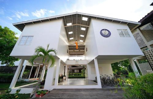 Samphao Lom House | Krodyle Mindfulness House