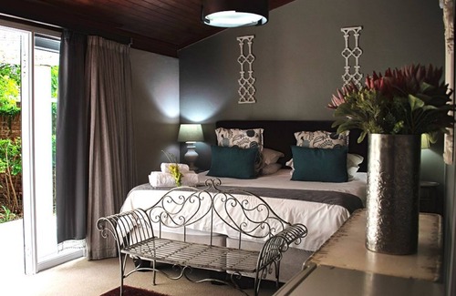 Kroonstad House | Kroon Manor