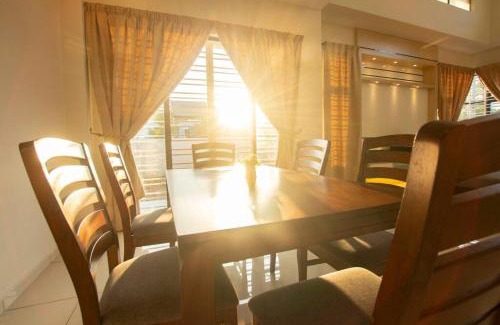 Krubong House | Krubong Bungalow Homestay [WiFi equipped]
