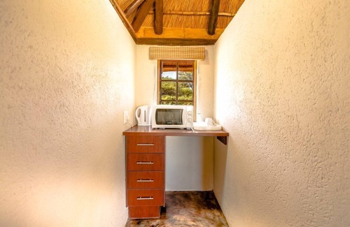 Malelane Hotel | Kruger View Chalets